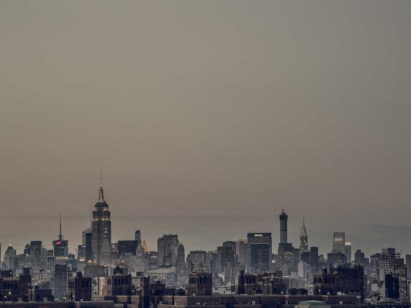 NBA Game Courtside Seats - Thumbnail 3