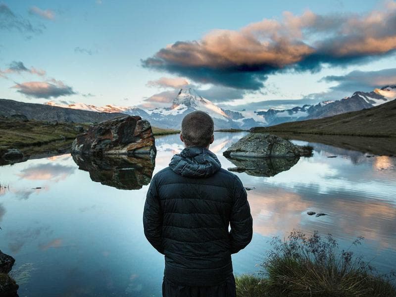 Tesla Model 3 Long Range - Thumbnail 2